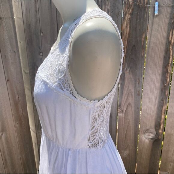 Free People White Lace Crochet Neckline Fiesta Mini Flowy dress size medium - Picture 10 of 16
